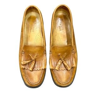 G.H. Bass & Co. Weejuns “Marietta II” Leather Tassel Loafers - Size 6M
